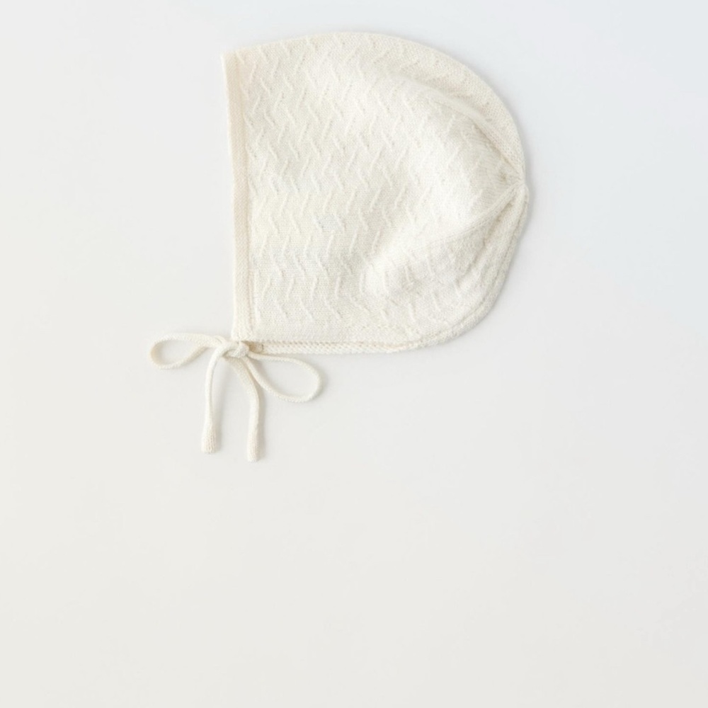ZARA BABY SILK COTTON BONNET 0-3M
